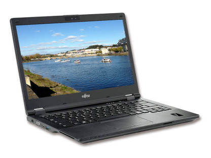 Portátil Fujitsu Lifebook E5410 reacondicionado con pantalla de 14 pulgadas abierto y encendido.