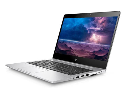 Portátil HP EliteBook 830 G6 reacondicionado abierto, vista del teclado y pantalla de 13,3 pulgadas.