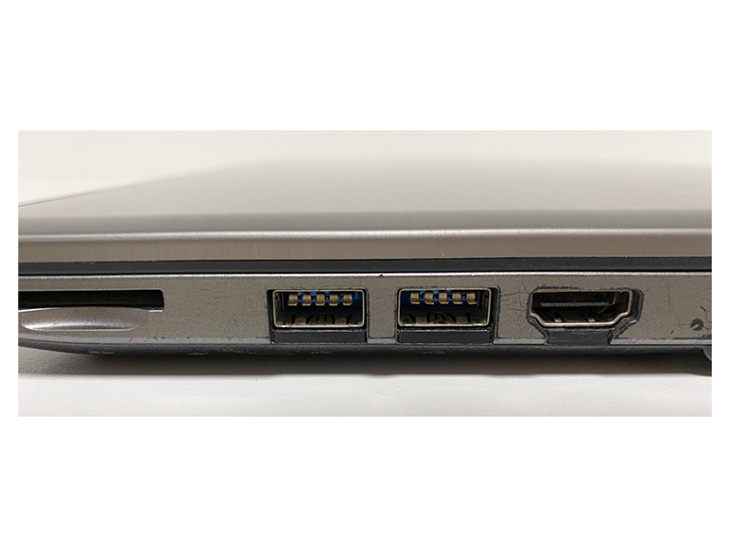 Toshiba Tecra Z50-C 16.6" avec Tare – Image 2